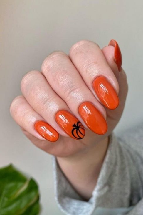 Top 20 October Nail Designs Ideas for 2024: From Fall Vibes to Halloween Glam