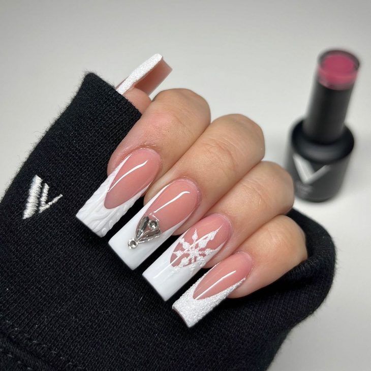 Winter Nails 2024-2025: Trendy Designs for the Season