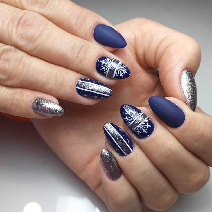 Chic Winter Acrylic Nail Designs: Sparkle and Style for the Season