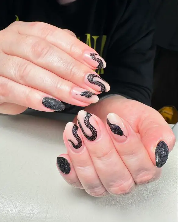 20 Snake Nail Designs: Creative Ideas and Trends to Inspire Your Next Manicure