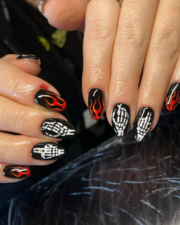 20 Spooky Nail Ideas for Halloween: Creative Designs to Elevate Your Halloween Look