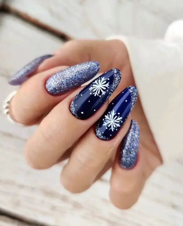 Winter Nails Acrylic 2024 - 2025: The Ultimate Guide to Trendy and Festive Manicures