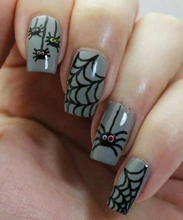 21 Spooky and Stylish Halloween Nail Ideas: From Cute Ghosts to Bold Acrylics