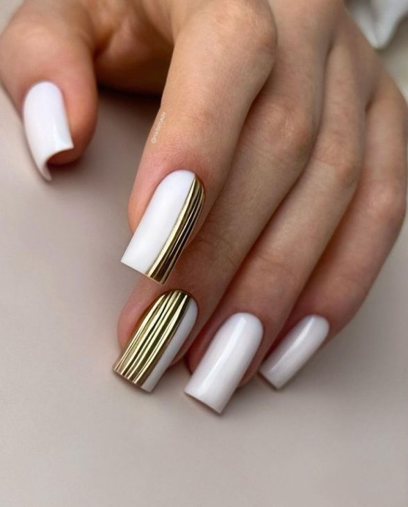 20 Stunning Shorties Nails Ideas for 2025: From Acrylics to Chic Square Designs