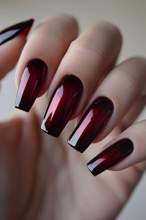 Chrome Nails Ideas 2025: A Stunning Take on Metallic Shine