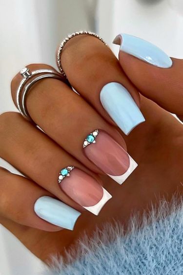 Fresh French Nails Ideas for 2025: Elegant & Versatile Trends