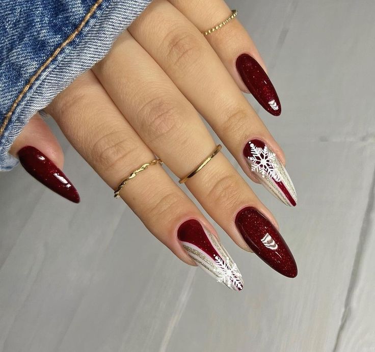 22 Christmas Nail Designs: Festive Ideas in Red, Green, White, and More for the Holiday Season