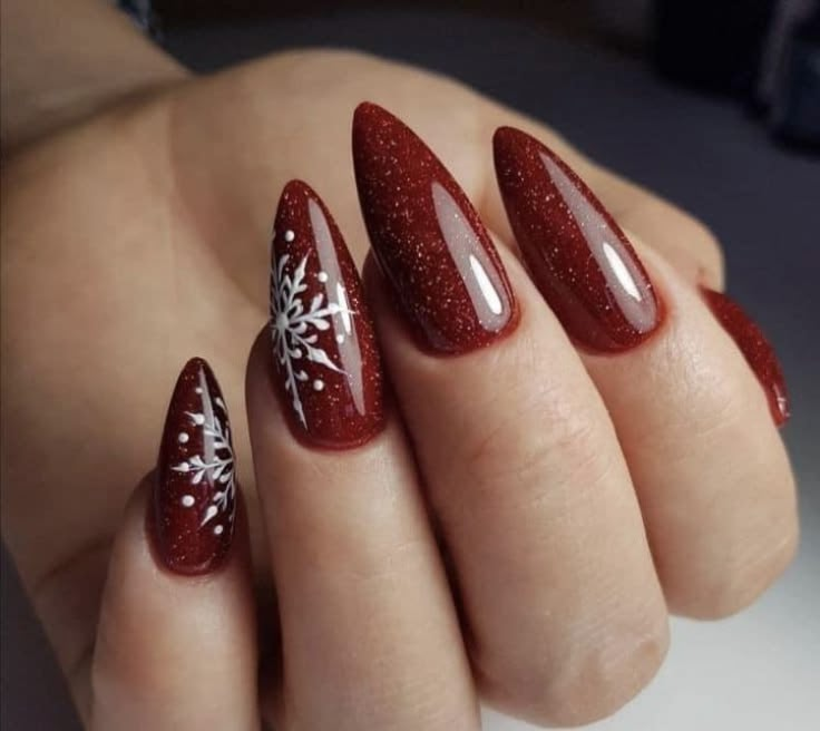 Christmas Nails Ideas: Festive Inspiration for the Holiday Season