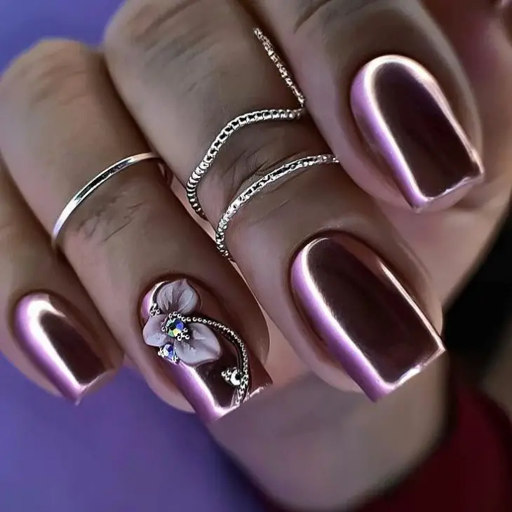 Chrome Nails Ideas 2025: A Stunning Take on Metallic Shine