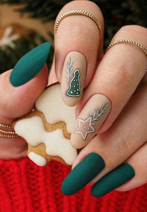 22 Christmas Nail Designs: Festive Ideas in Red, Green, White, and More for the Holiday Season