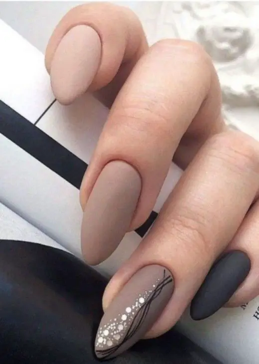 20 Almond Nail Ideas for 2025: Trendy, Elegant Designs for Every Season