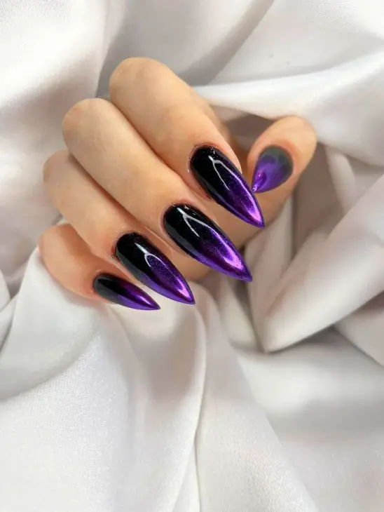 Chrome Nails Ideas 2025: A Stunning Take on Metallic Shine