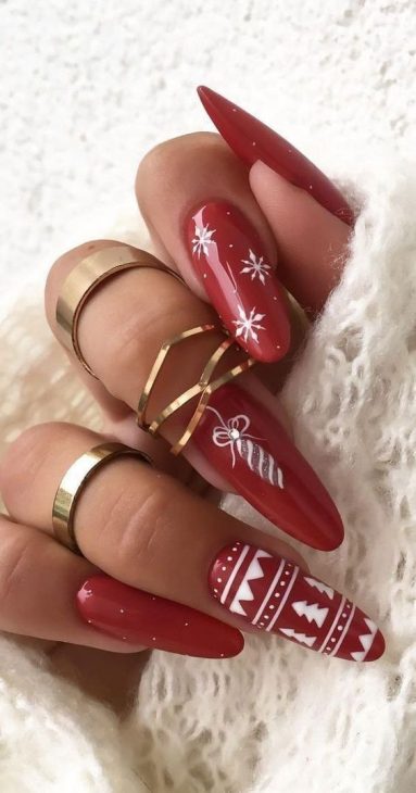 22 Christmas Nail Designs: Festive Ideas in Red, Green, White, and More for the Holiday Season