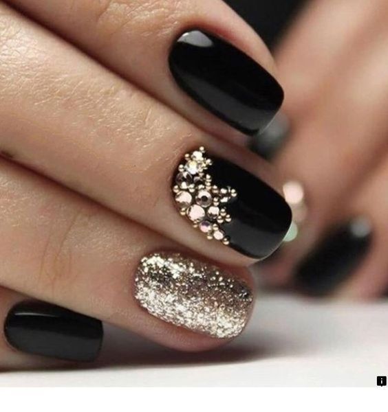 20 Nail Color Ideas for Women Over 30 in 2025: Timeless Trends for Every Occasion