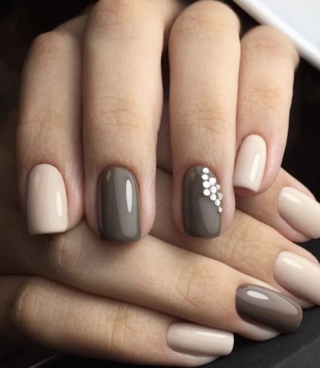 Stylish Nail Color Ideas for Women Over 50 in 2025: Sophistication and Elegance