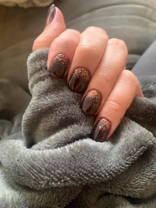 20 Trendy Nail Color Ideas for Women Over 60 – 2025