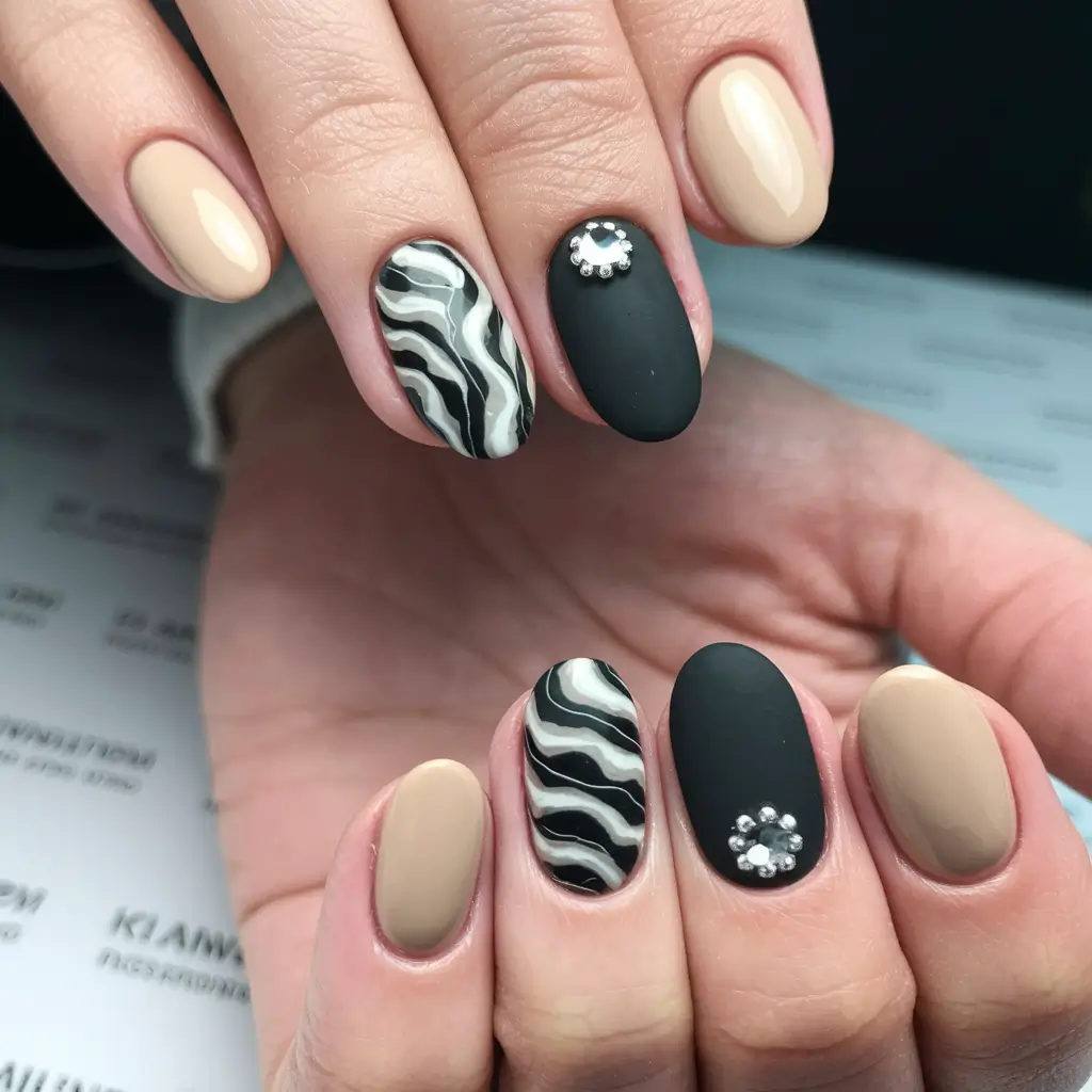 black summer nails short Beige Meets Matte Black in Retro Waves