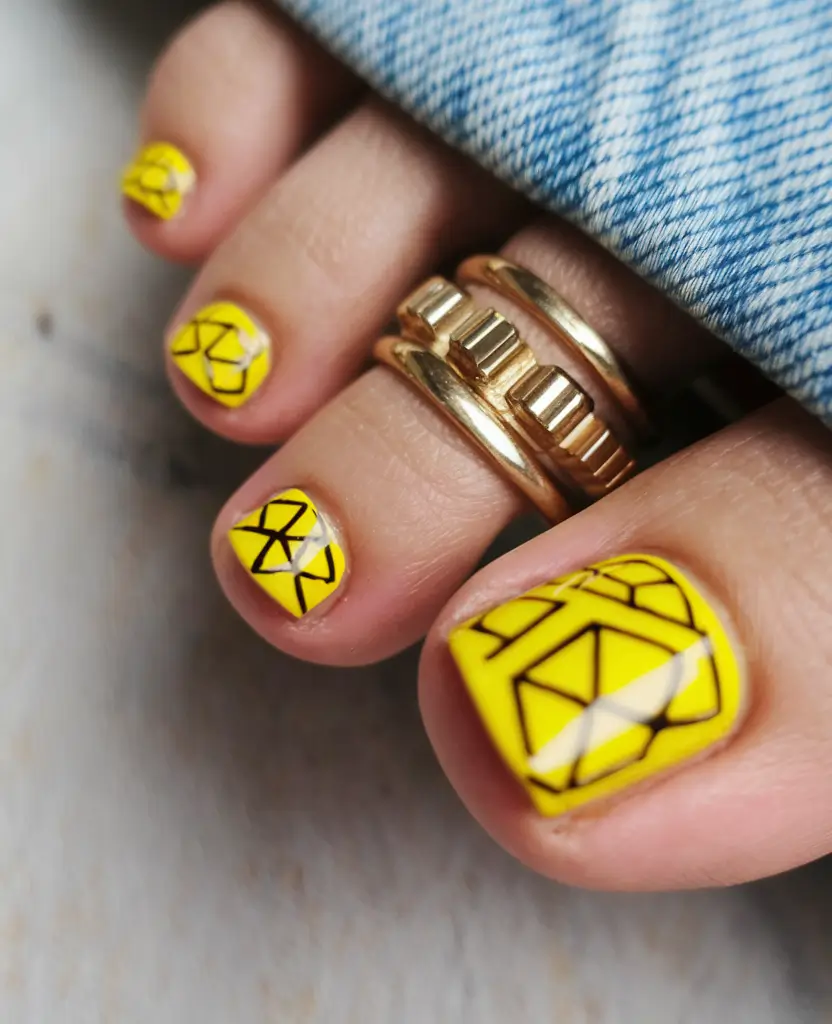 toe colors summer Gold Meets Blush Elegance
