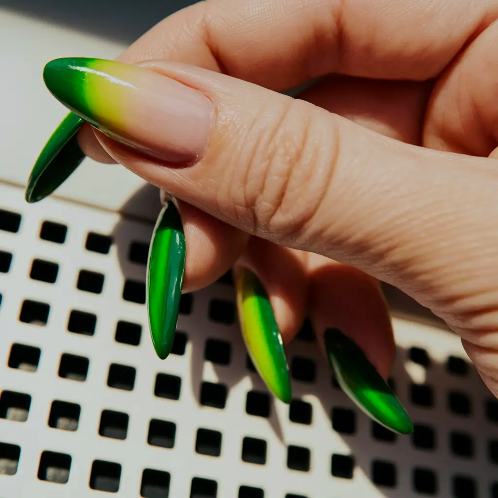 green-nails-summer-almond-Ombre-Citrus-Fade-with-High-Gloss