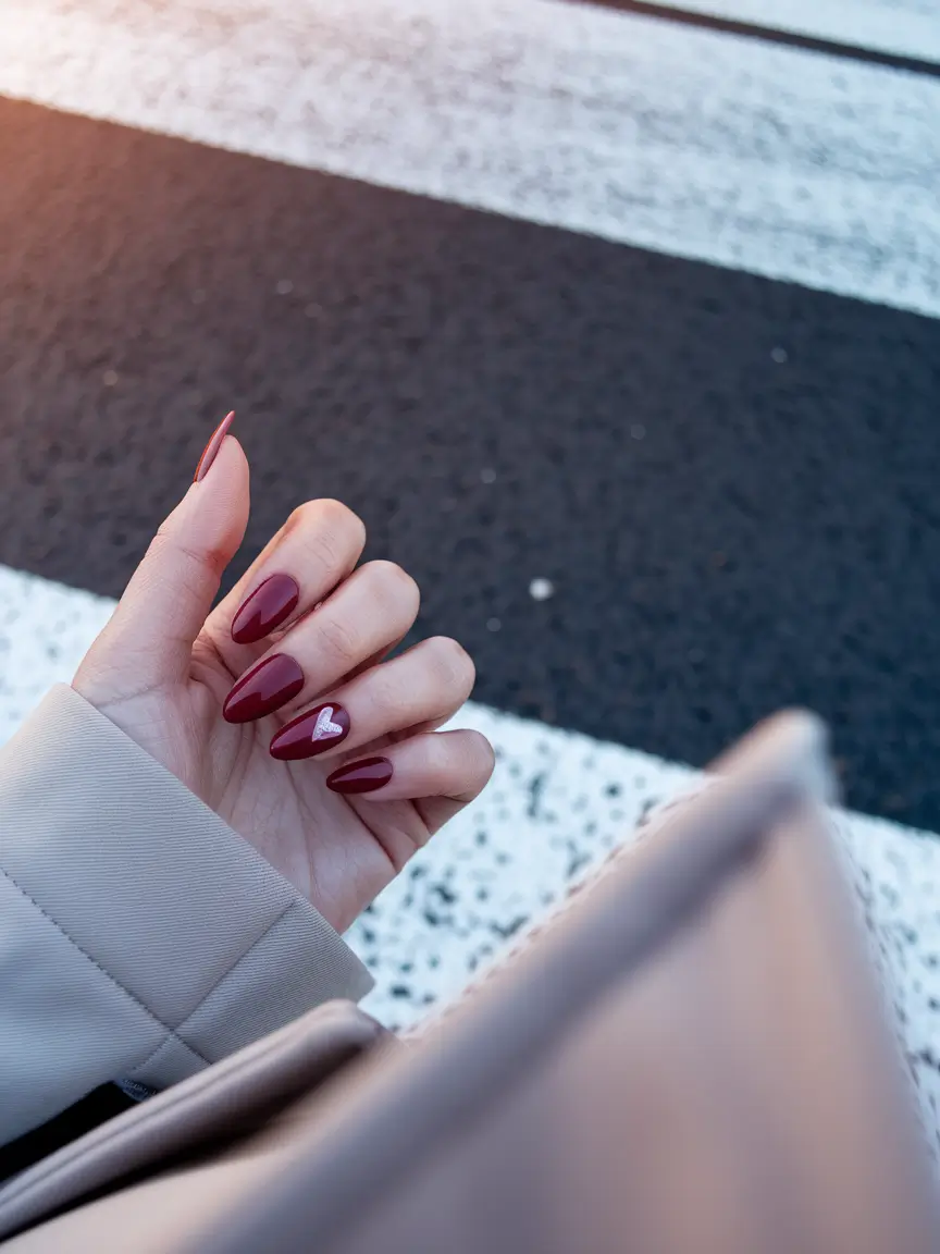 Stylish Fall Almond Nails 2025: Cute & Classy Designs for Every Autumn Mood